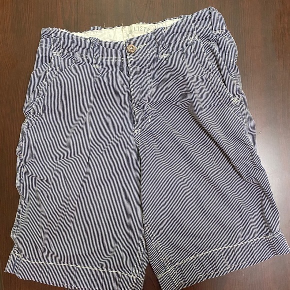 Hollister | Men Short - Picture 1 of 3